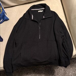 Faherty Women's Black Zip-Up Sweater